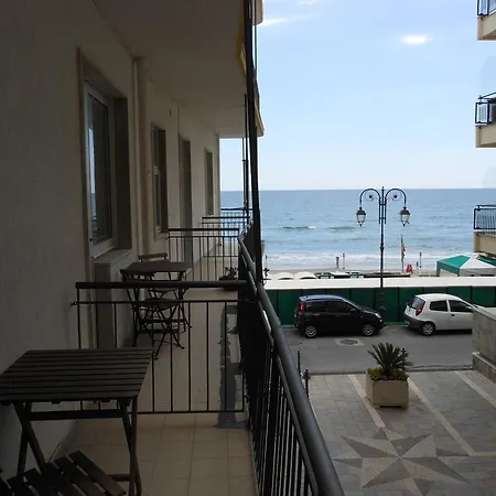 Fanny Hotel